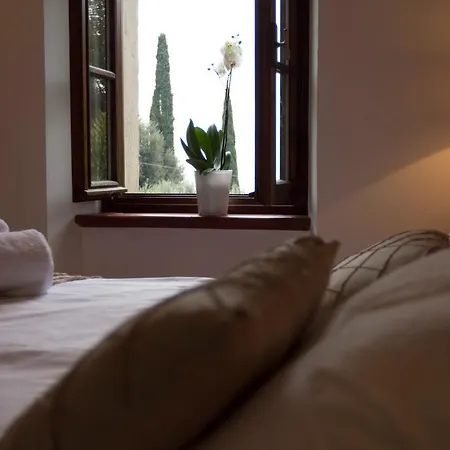 فندق مبيت وإفطار Relais Castei Del Garda