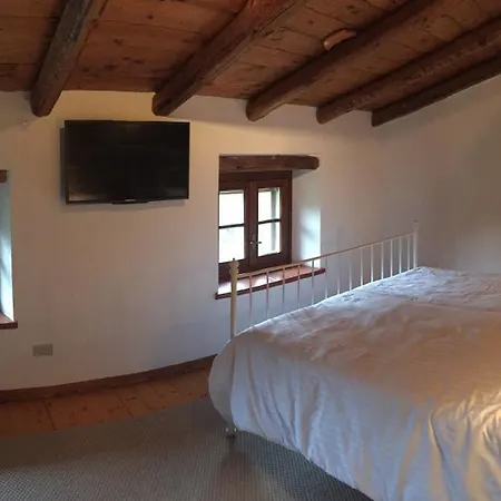 Relais Castei Del Garda فندق مبيت وإفطار غارْدا