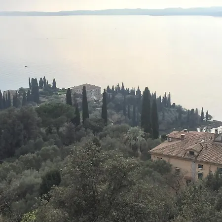 فندق مبيت وإفطار Relais Castei Del Garda