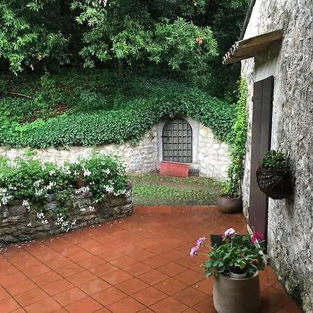 Relais Castei Del Garda
